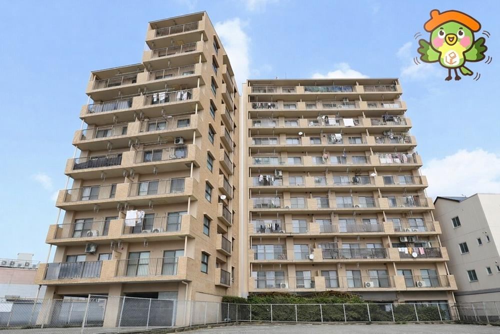 3LDK apartment in Chikushino, Fukuoka - Photo 1