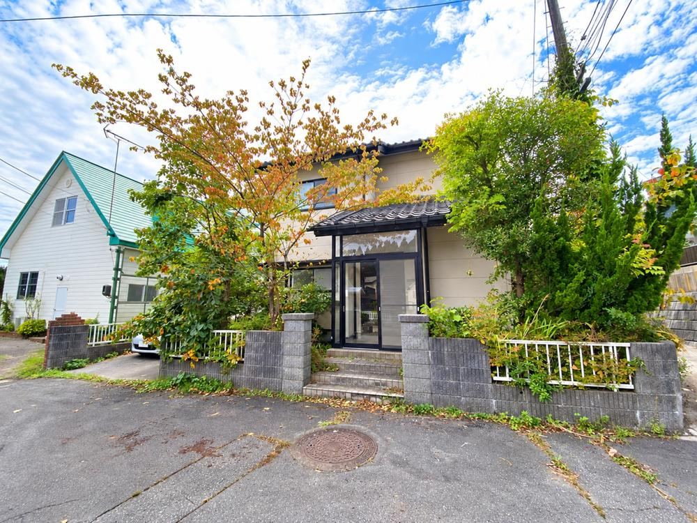 4LDK house in Akita, Akita - Photo 1