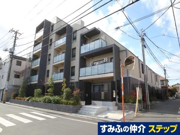 3LDK apartment in Nakano Ward, Tokyo - Photo 1