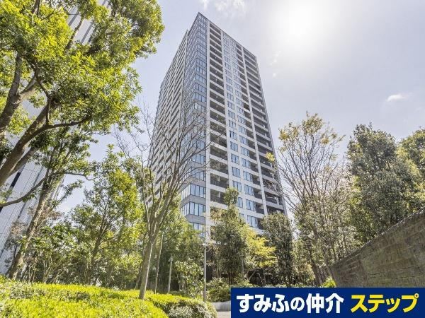 2LDK apartment in Shinjuku Ward, Tokyo - Photo 1