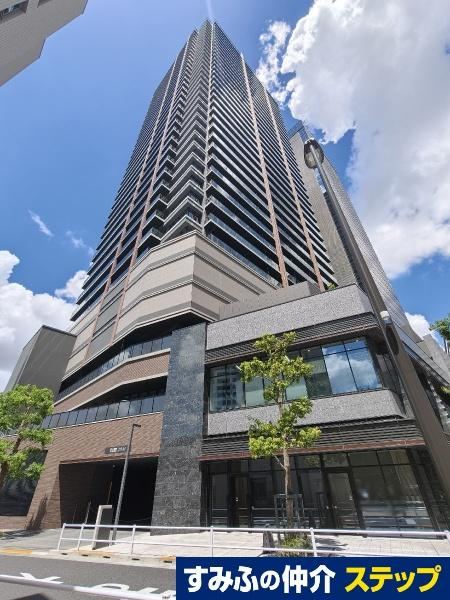 3LDK apartment in Shinjuku Ward, Tokyo - Photo 1