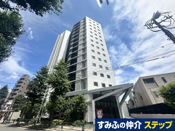 3LDK apartment in Nakano Ward, Tokyo - Photo 1