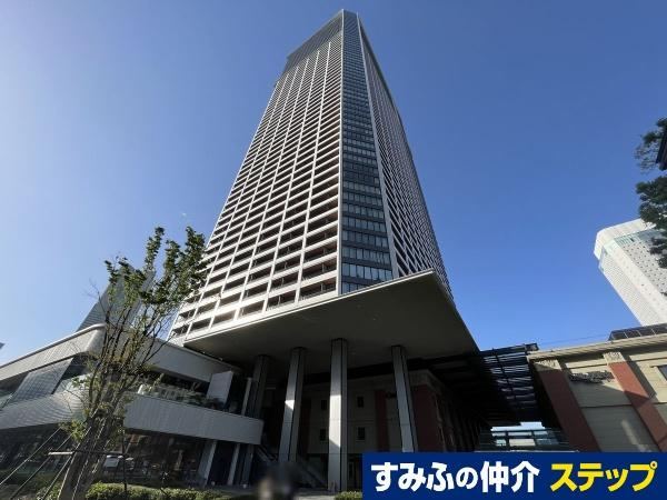2LDK apartment in Naka Ward, Yokohama, Kanagawa - Photo 1