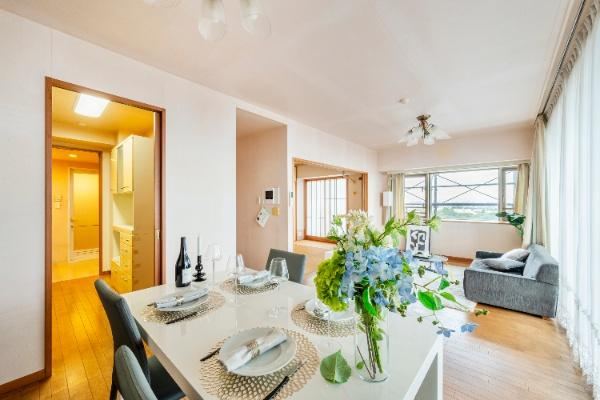 4LDK apartment in Koganei, Tokyo - Photo 1