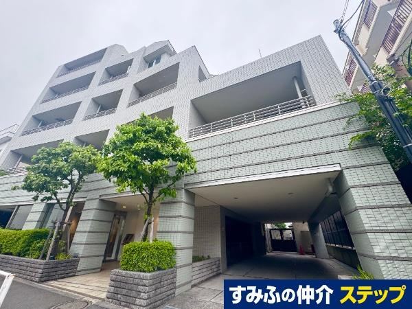 1LDK apartment in Meguro Ward, Tokyo - Photo 1