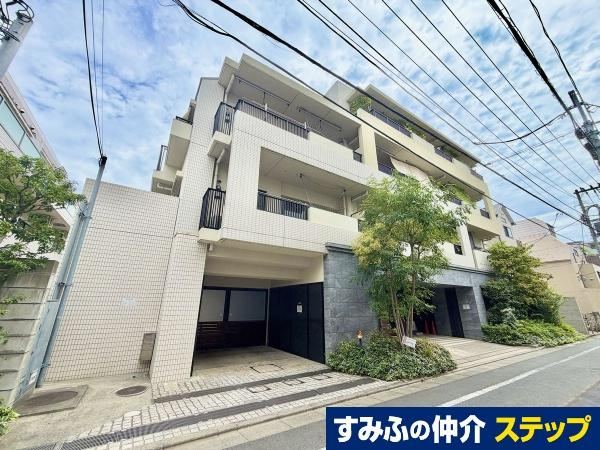 2LDK apartment in Toshima Ward, Tokyo - Photo 1
