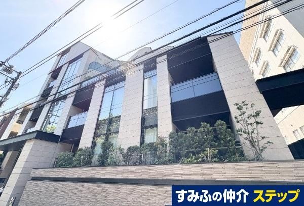 1LDK apartment in Minato Ward, Tokyo - Photo 1