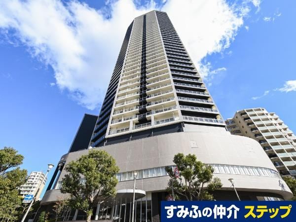 2LDK apartment in Chuo Ward, Kobe, Hyogo - Photo 1
