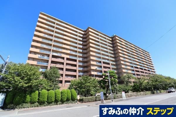 4LDK apartment in Amagasaki, Hyogo - Photo 1
