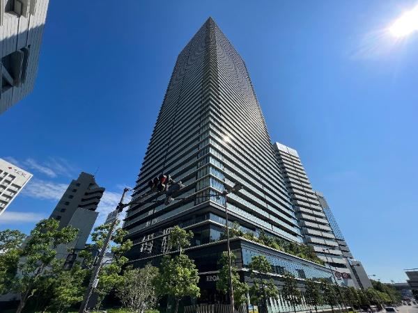 2LDK apartment in Kita Ward, Osaka - Photo 1