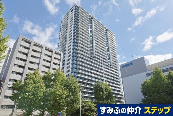 2LDK apartment in Kita Ward, Osaka - Photo 1