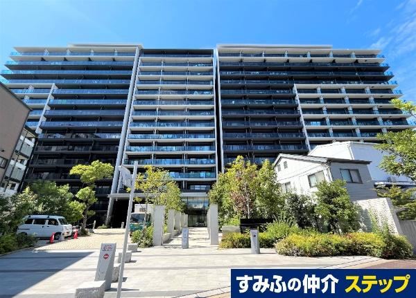 3LDK apartment in Joto Ward, Osaka - Photo 1