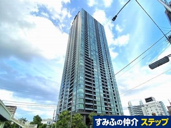 2LDK apartment in Kita Ward, Osaka - Photo 1