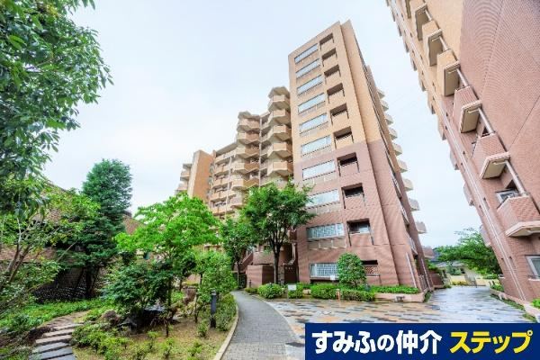 2LDK+S apartment in Amagasaki, Hyogo - Photo 1