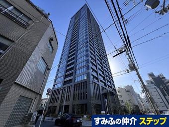 3LDK apartment in Naniwa Ward