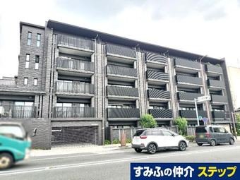 4LDK apartment in Sakyo Ward