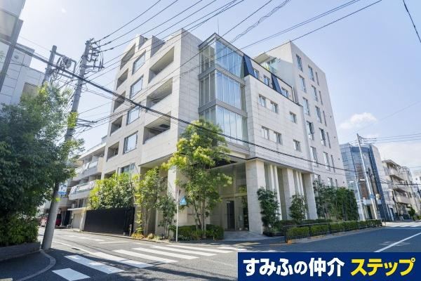 3LDK apartment in Bunkyo Ward, Tokyo - Photo 1