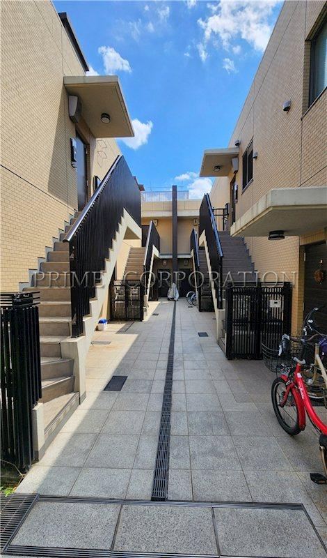 3LDK apartment in Suginami Ward, Tokyo - Photo 1
