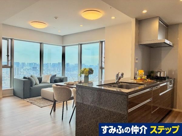 3LDK apartment in Shinagawa Ward, Tokyo - Photo 1