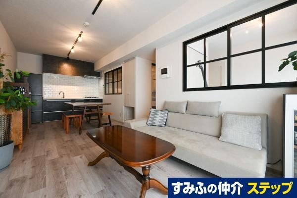 2LDK+S apartment in Shinagawa Ward, Tokyo - Photo 1