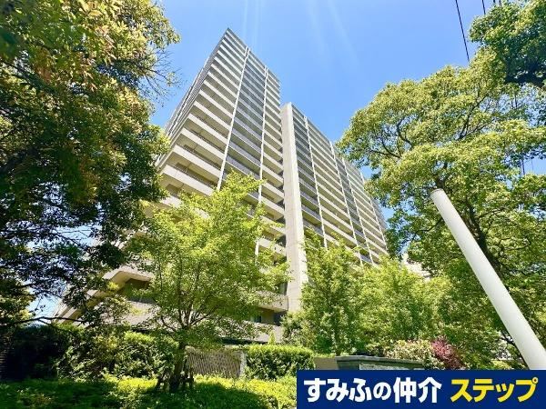 3LDK apartment in Shinagawa Ward, Tokyo - Photo 1