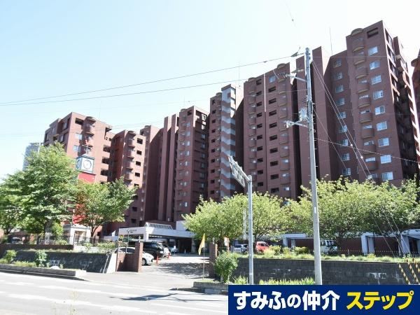 2LDK apartment in Kita Ward, Sapporo, Hokkaido - Photo 1