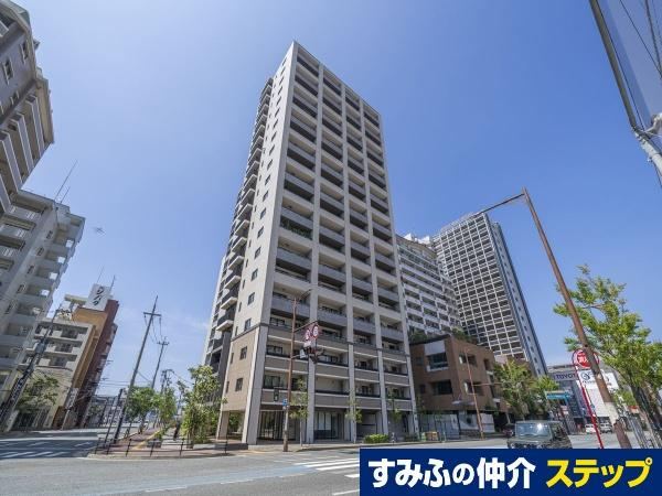 4LDK apartment in Chuo Ward, Fukuoka - Photo 1