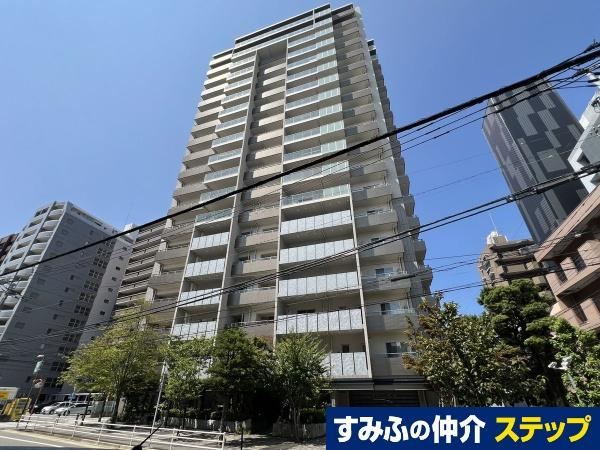 4LDK apartment in Chuo Ward, Fukuoka - Photo 1