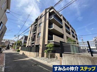 3LDK apartment in Sawara Ward