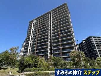 3LDK apartment in Higashi Ward