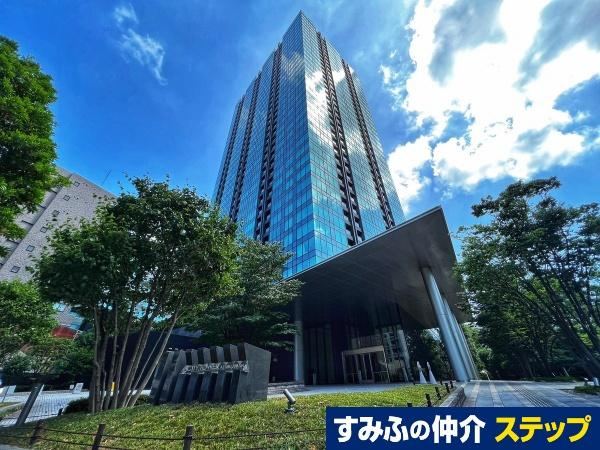 2LDK apartment in Minato Ward, Tokyo - Photo 1