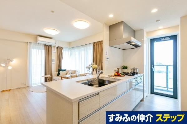 4LDK apartment in Katsushika Ward, Tokyo - Photo 1