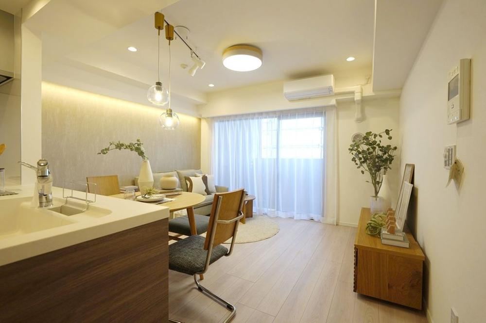 2LDK apartment in Shinagawa Ward, Tokyo - Photo 1