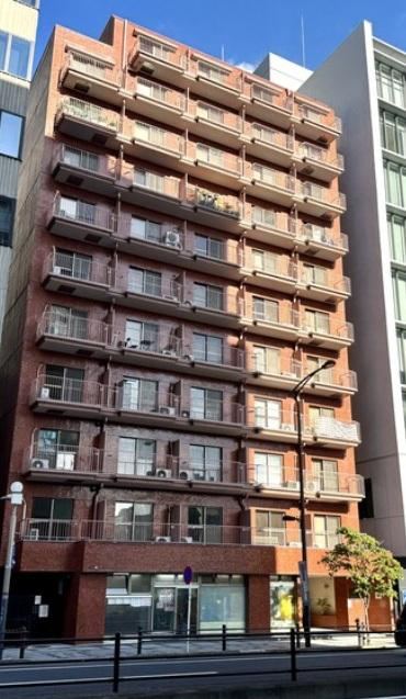1LDK+S apartment in Minato Ward, Tokyo - Photo 1