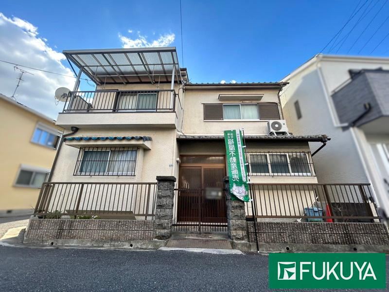 5LDK house in Matsubara, Osaka - Photo 1