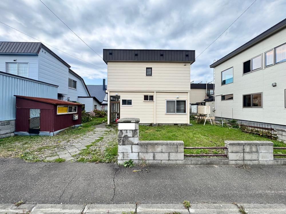 231 m² land in Kita Ward, Sapporo, Hokkaido - Photo 1