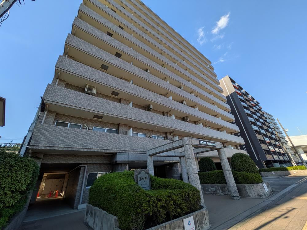 2LDK apartment in Kanagawa Ward, Yokohama, Kanagawa - Photo 1