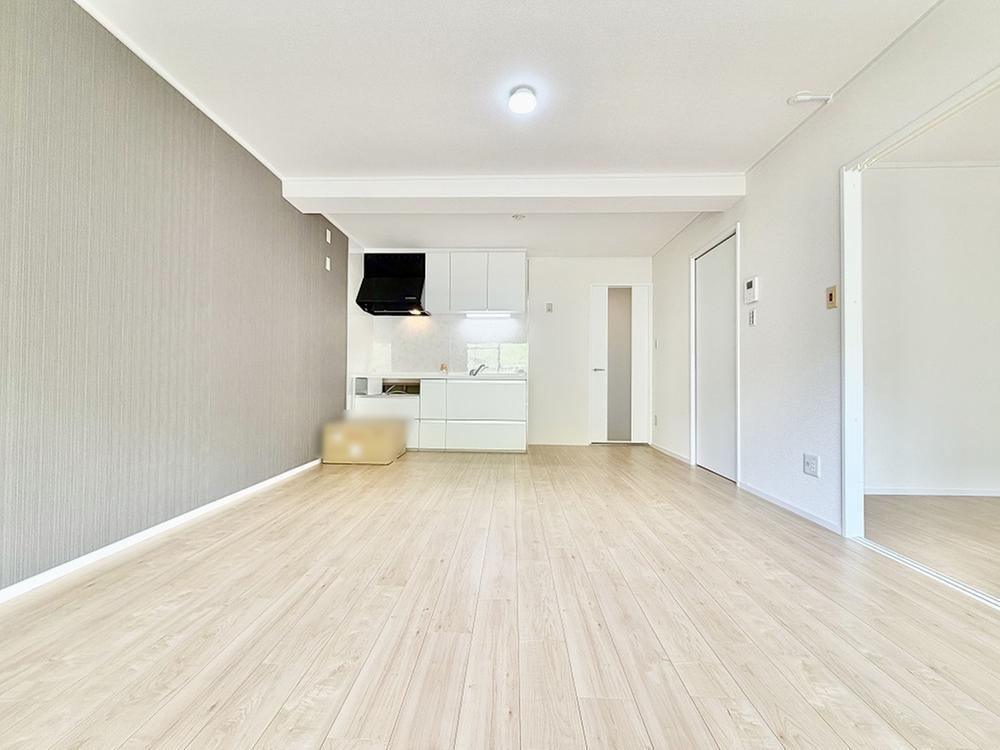 4LDK apartment in Suma Ward, Kobe, Hyogo - Photo 1