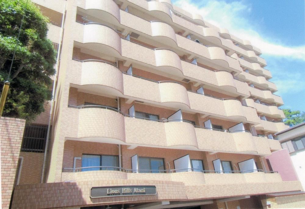 1LDK apartment in Atami, Shizuoka - Photo 1