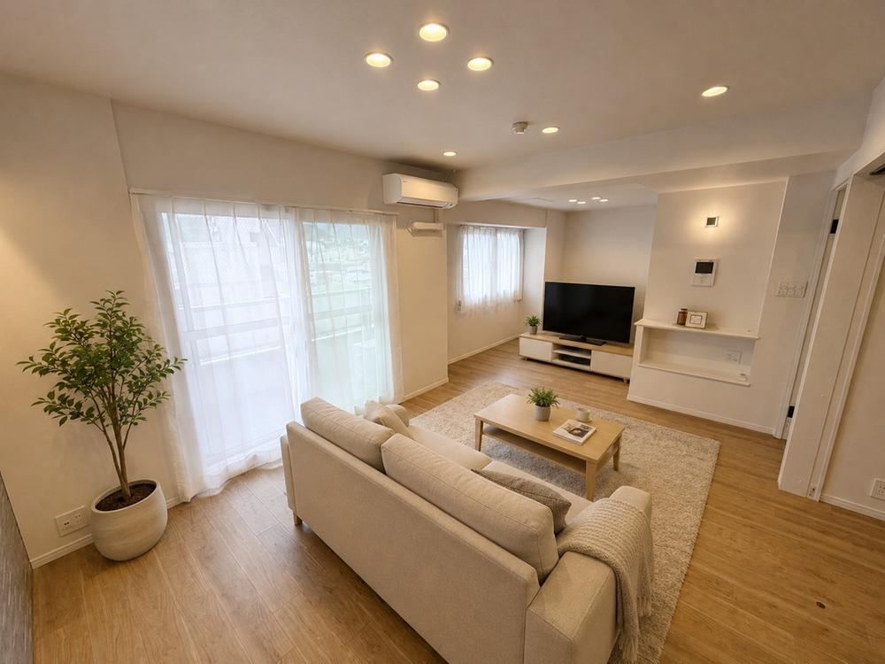 3LDK+S apartment in Nishi Ward, Sapporo, Hokkaido - Photo 1