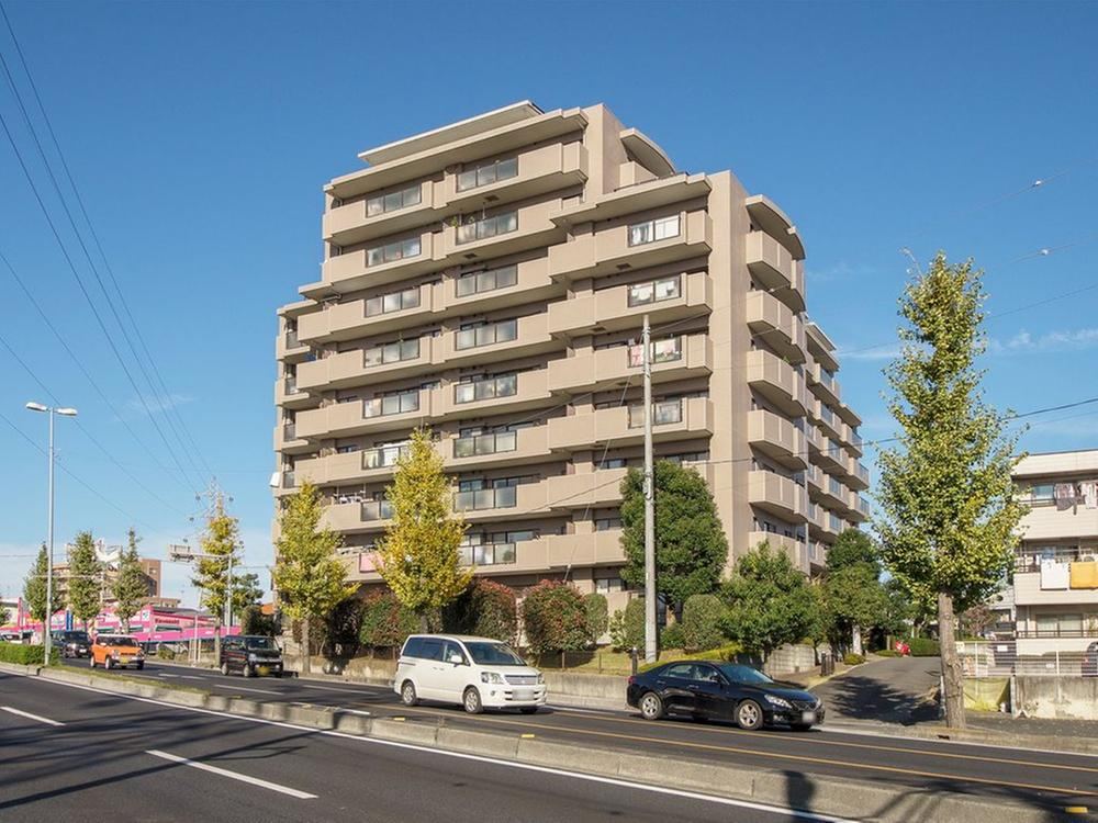 3LDK apartment in Tokorozawa, Saitama - Photo 1