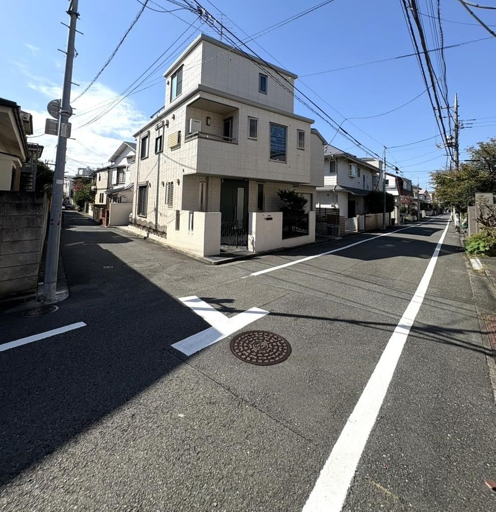 3LDK house in Setagaya Ward, Tokyo - Photo 1