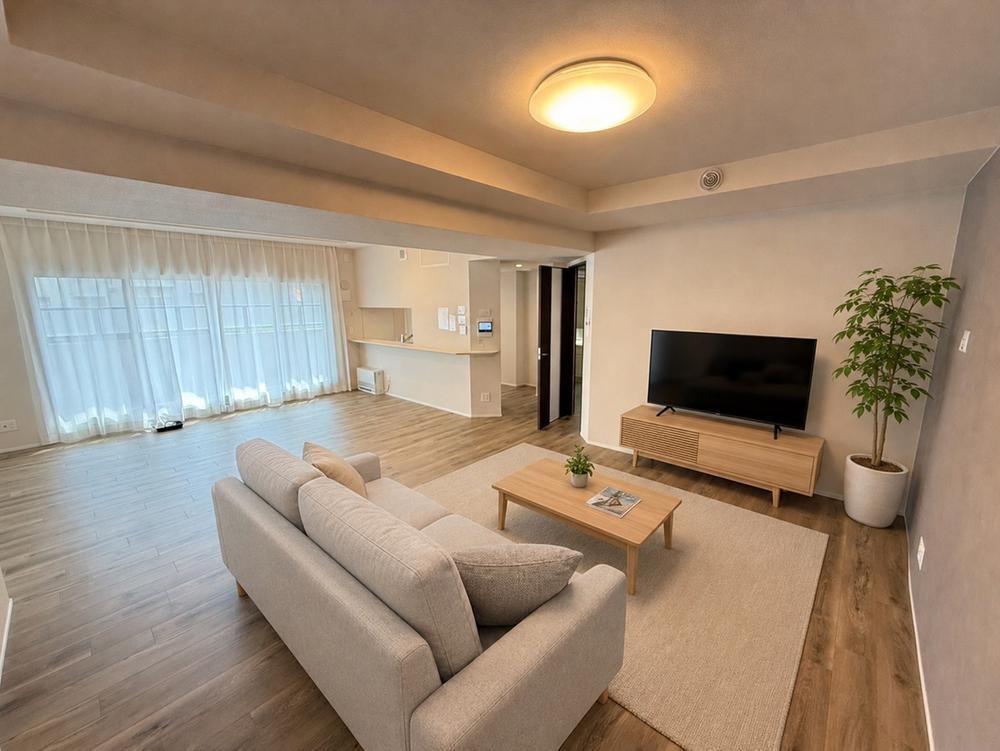 2LDK+S apartment in Shiroishi Ward, Sapporo, Hokkaido - Photo 1