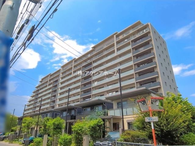 3LDK apartment in Tokorozawa, Saitama - Photo 1