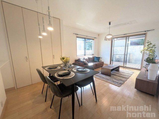 3LDK+2S house in Habikino, Osaka - Photo 1