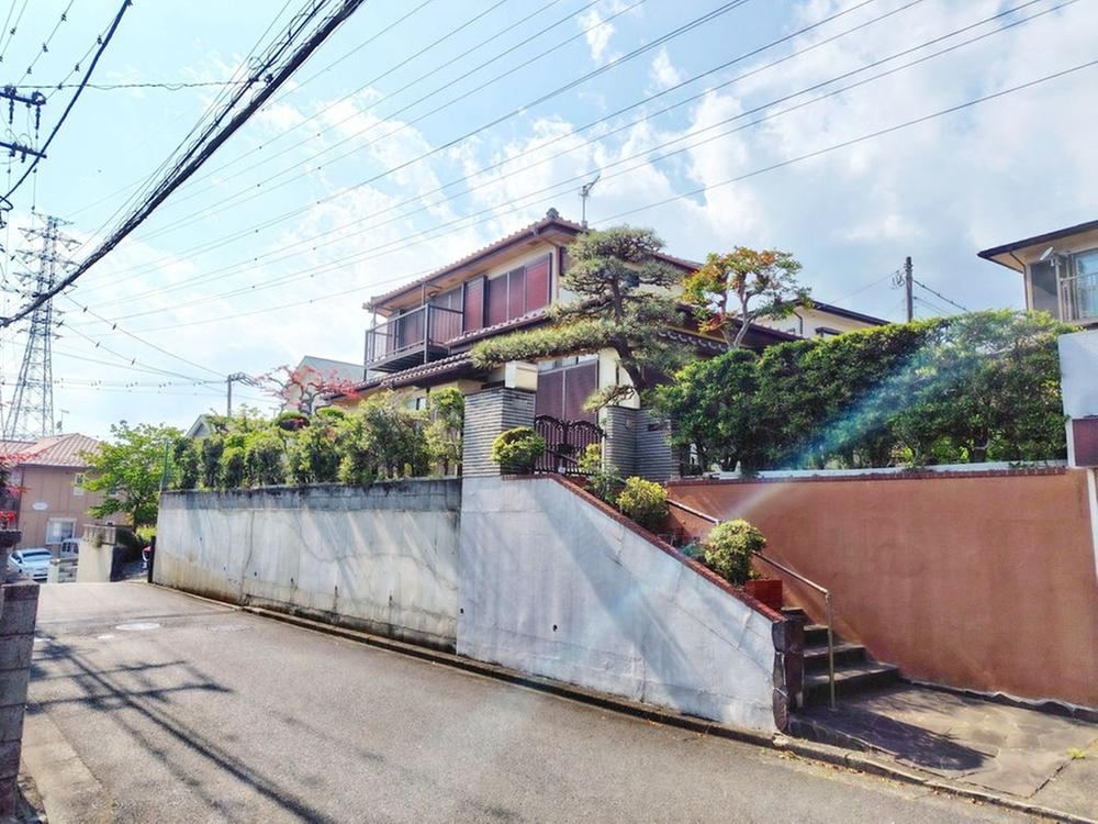 6LDK house in Hadano, Kanagawa - Photo 1