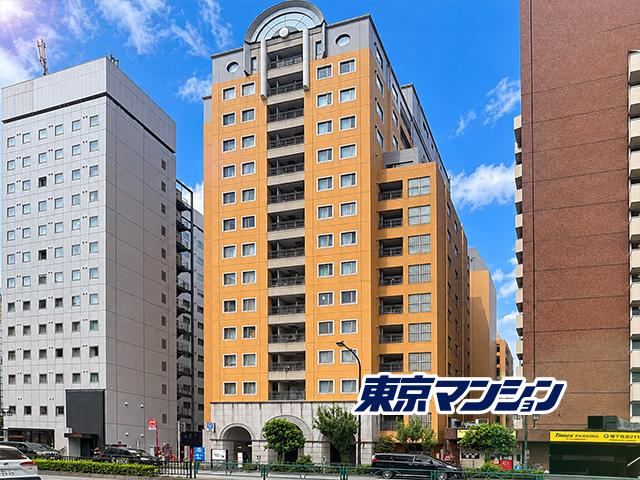 3LDK apartment in Shinjuku Ward, Tokyo - Photo 1
