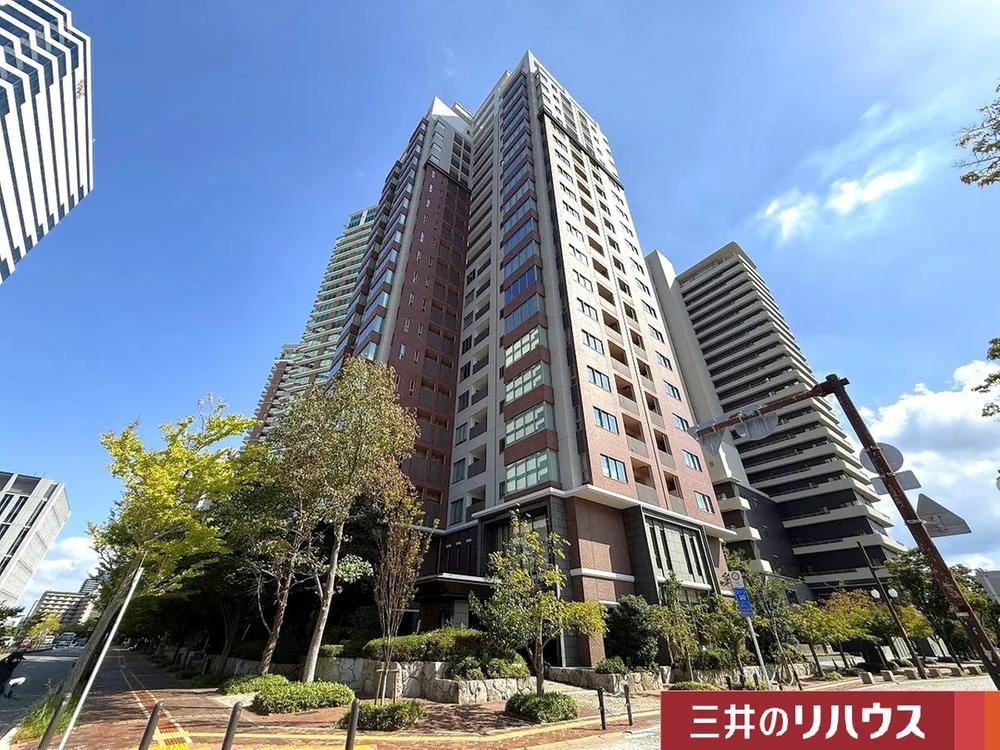 2LDK apartment in Sawara Ward, Fukuoka - Photo 1