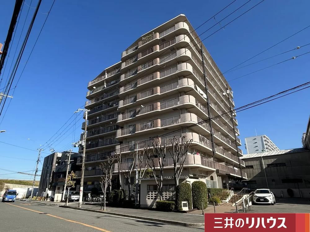 3LDK apartment in Kita Ward, Osaka - Photo 1