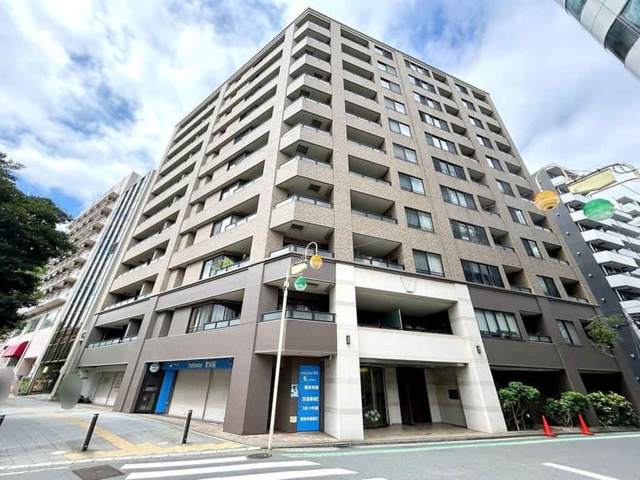 2LDK+S apartment in Tsurumi Ward, Yokohama, Kanagawa - Photo 1